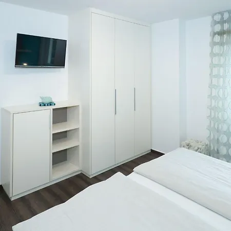 Apartman Admiralsgarten, Backbord 3